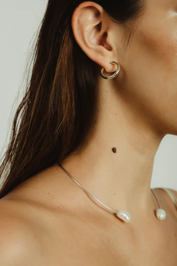 Pearis Silver Necklace - Image 2