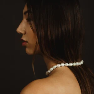 Peara Necklace