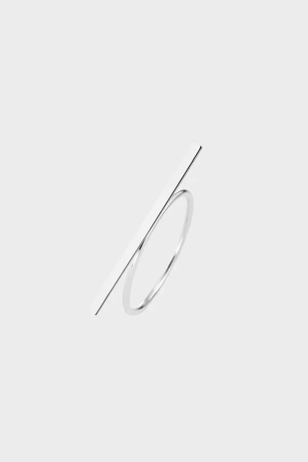 Large Horizontal Ring